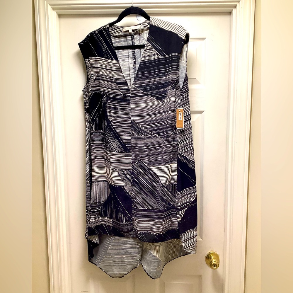 NWTS Rachel Roy sleeveless dress. Size L. High front lower back. Black/Ivory